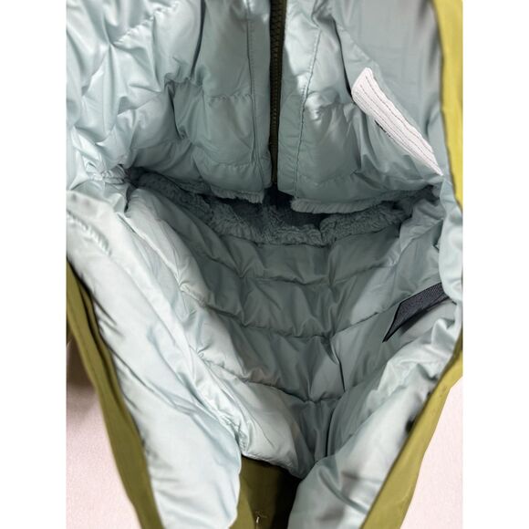 The North Face Girls’ Arctic Parka Forest Olive Green Small NWT - Picture 5 of 7